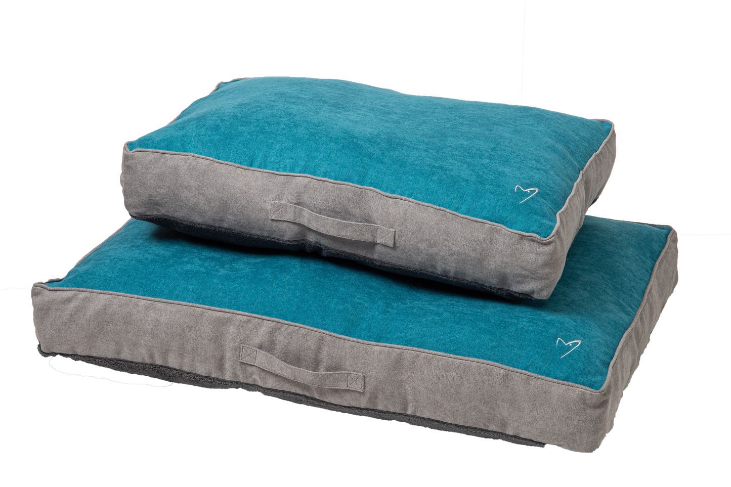 Winter Sleeper Pet Bed